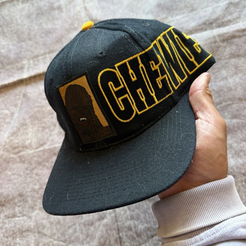 NWT Men's Vintage 90's Star Wars Chewbacca Chewie Black Spellout Snapback Hat